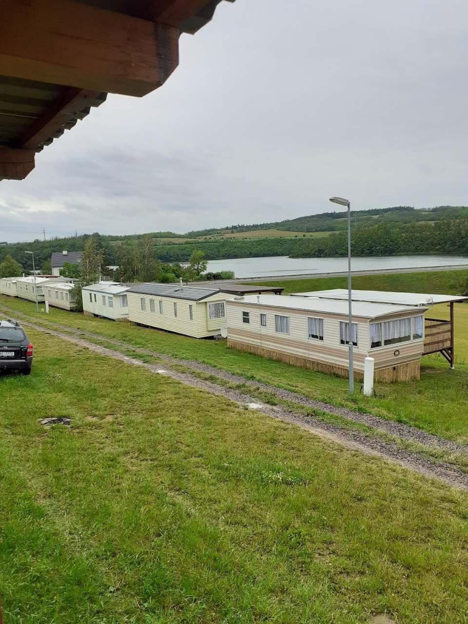 Mobilheim Na Louce Villa Vyrovice Eksteriør billede